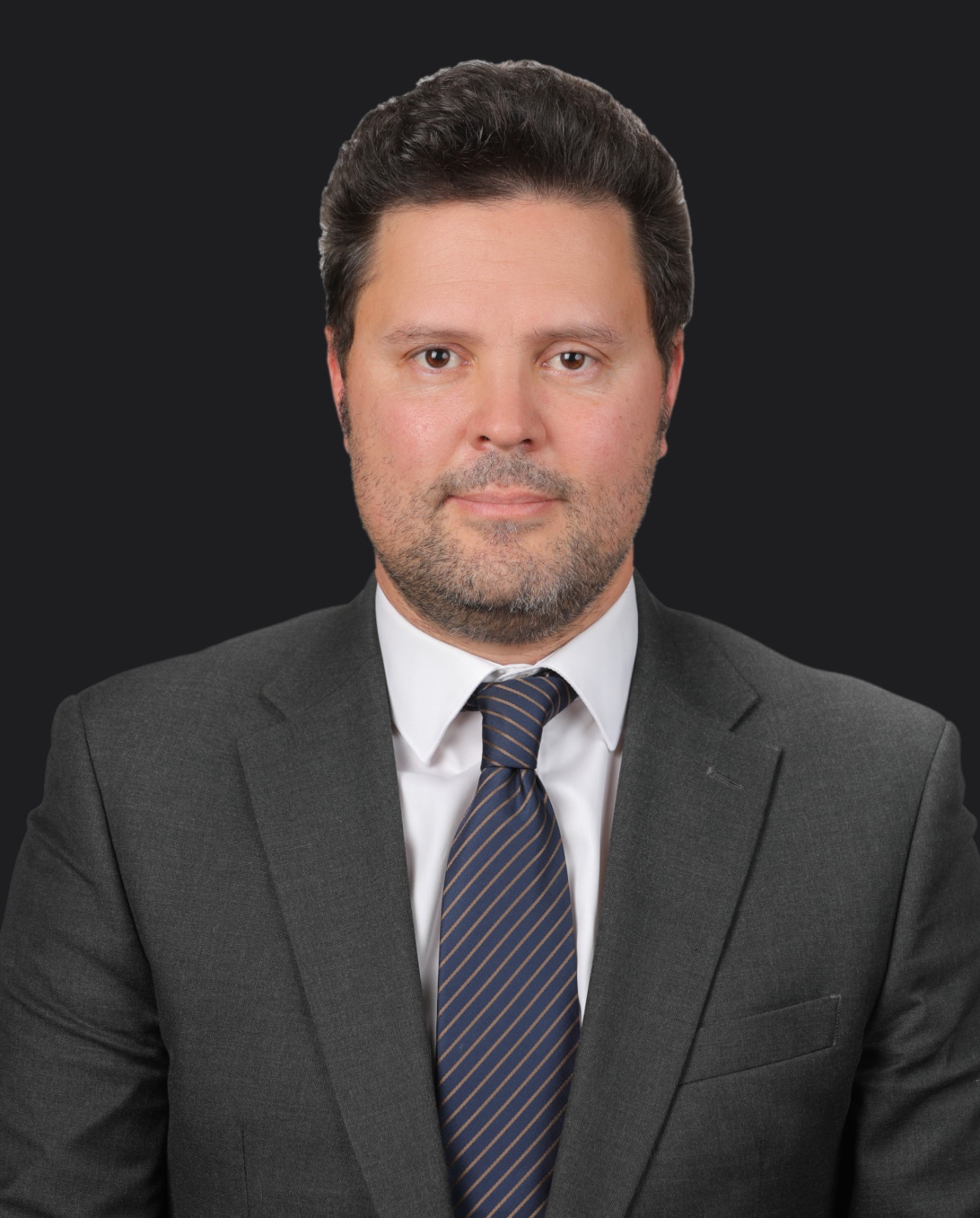 Dr. Kerem Canbazoğlu